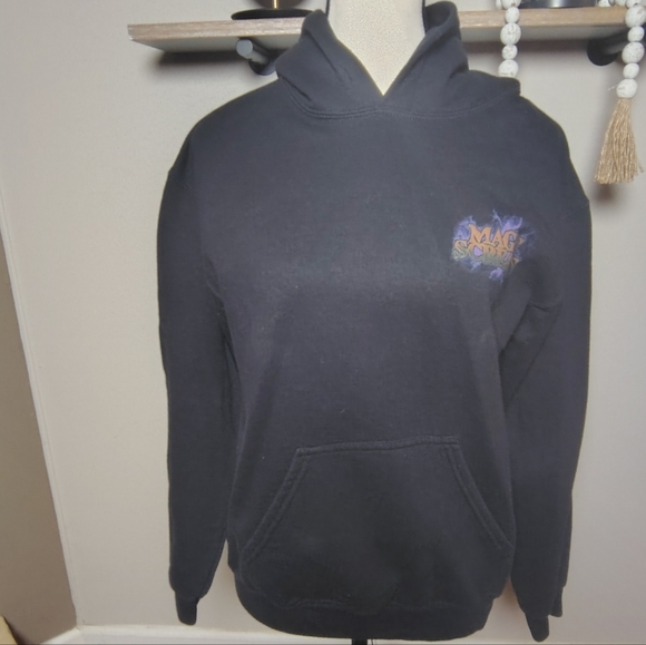 Halloween Gildan Black Hoodie with Graphic Design Size Small - Picture 1 of 4